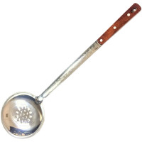 Шумовка для казана средняя (10-25 л.) с деревянной ручкой 46.5 см Шумовка для казана средняя (10-25 л.) с деревянной ручкой 46.5 см